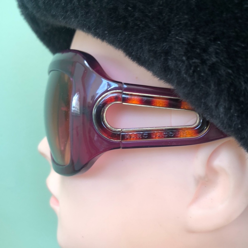 Marc Jacobs Oversized Sunglasses - Picture 4 of 8